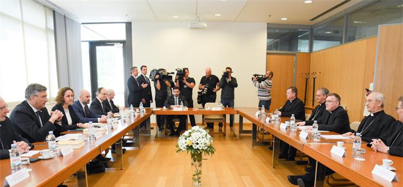 Redoviti polugodišnji sastanak predstavnika Hrvatske biskupske konferencije i Vlade Republike Hrvatske